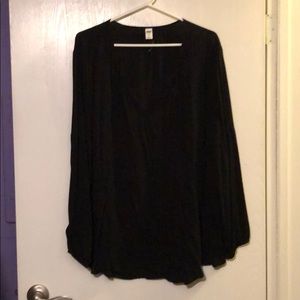 Black shear top